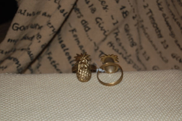 Antiqued Napkin Ring Pineapple